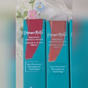 New Thrive Empower Matte Lipstick Crayon Duo- Ruth & Linda